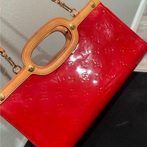 Louis Vuitton 

Roxbury leather handbag